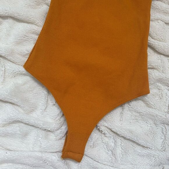 NWT Intimately Free People ribbed bodysuit mustard yellow XS BRAND NEW - Picture 4 of 7